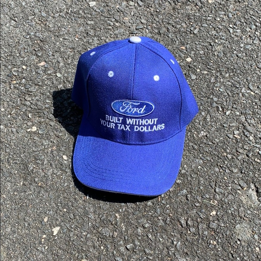 • Ford Men’s Hat •